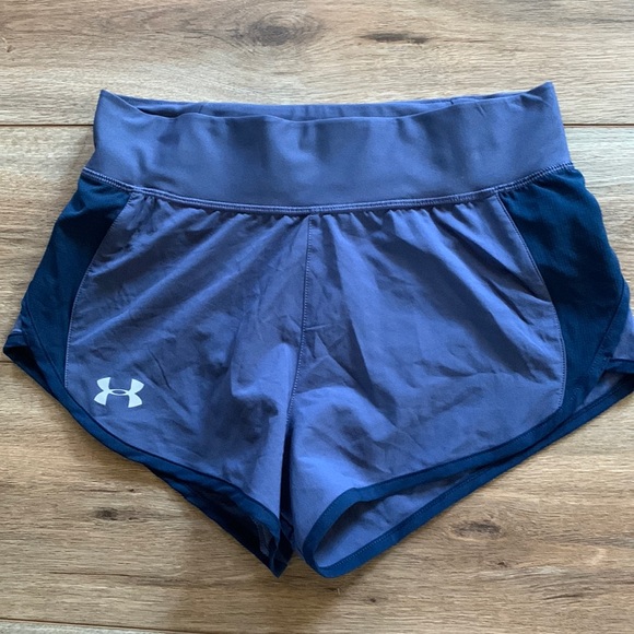 Under Armour sz XS running shorts euc super lightweight - Picture 1 of 6